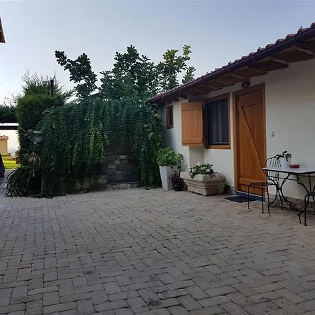 Апартаменты Stone Corinth